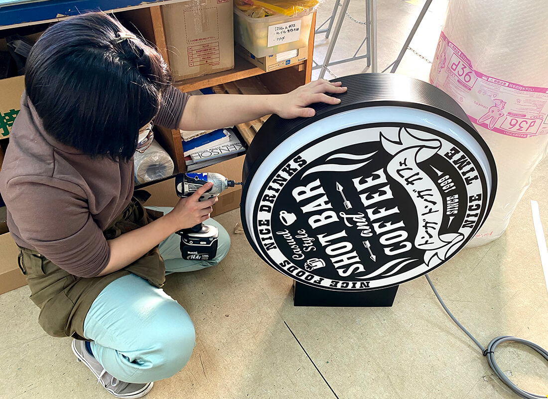 突き出し看板の施工例3